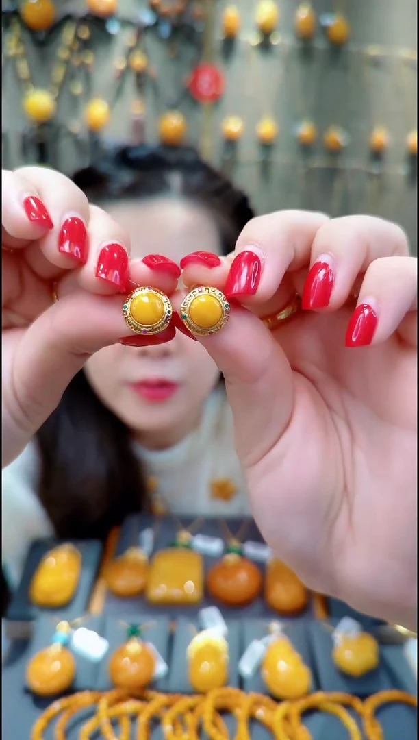 【闪购商品】蜜蜡耳饰银S925镀金镶嵌H510蜜蜡耳坠