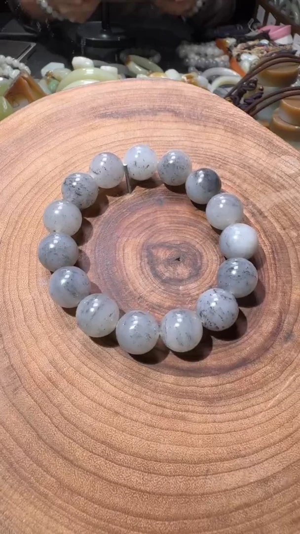 未镶嵌手链和田玉手串14