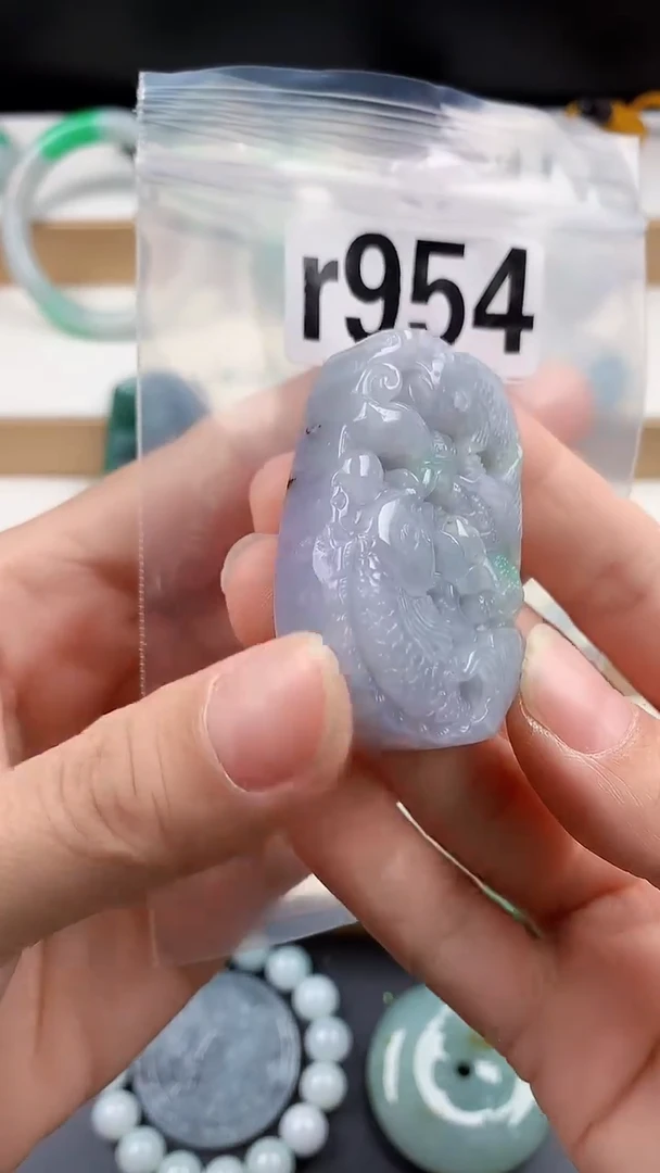 颈饰未镶嵌翡翠天然翡翠吊坠挂件