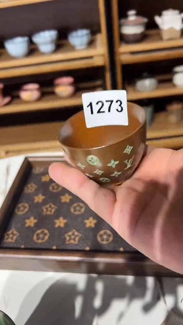 龙泉窑老花平底罗汉微瑕1273