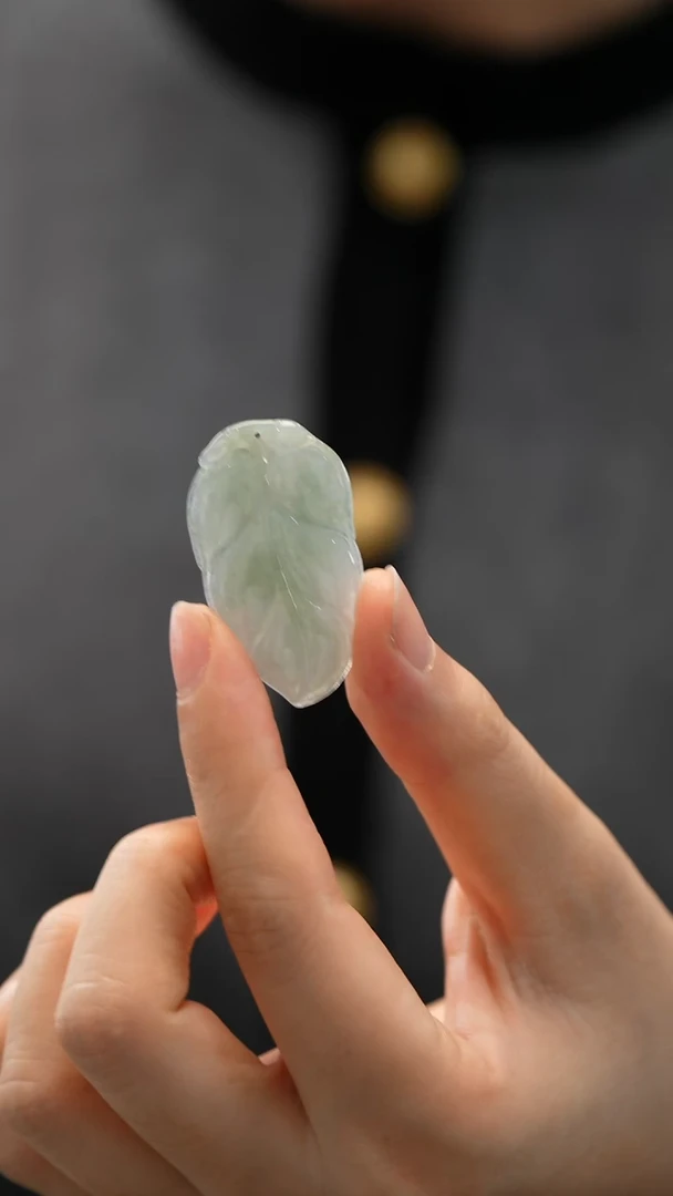 颈饰未镶嵌翡翠叶子