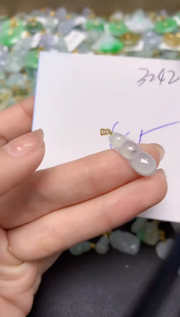 【闪购商品】翡翠颈饰18K金镶嵌 天然翡翠A货