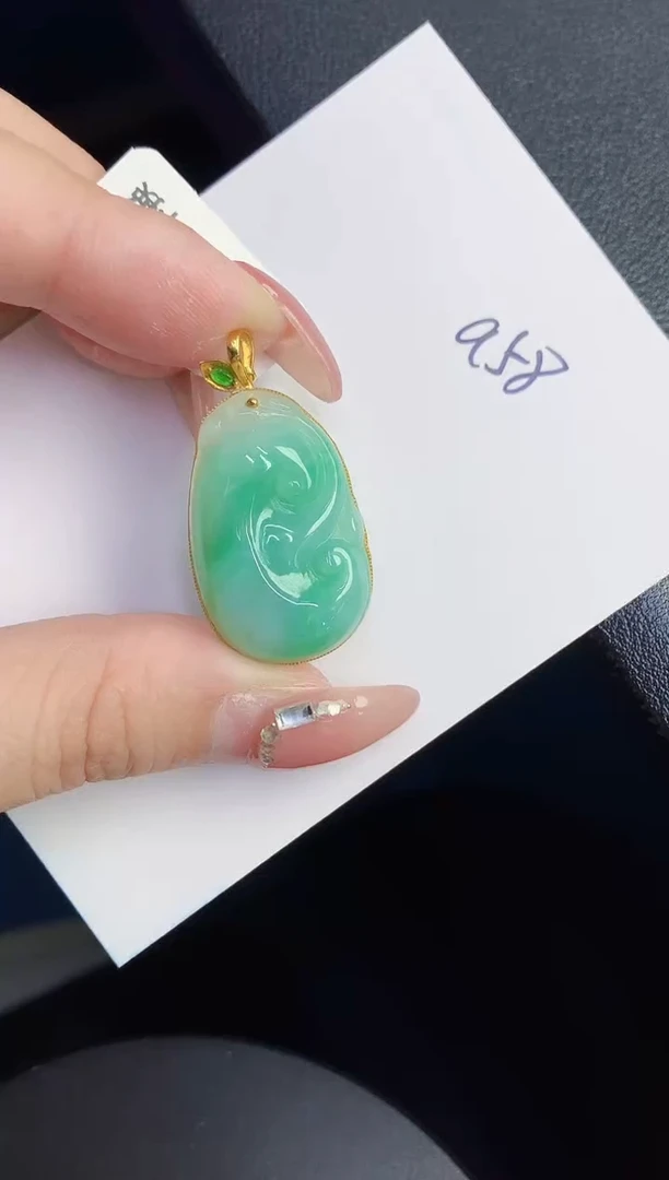 【闪购商品】翡翠颈饰18K金镶嵌000000000000