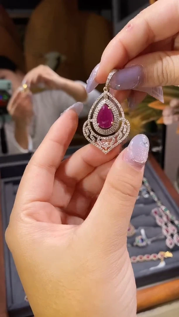 吊坠(赠链)未镶嵌红宝石天然无烧原矿红宝石吊坠