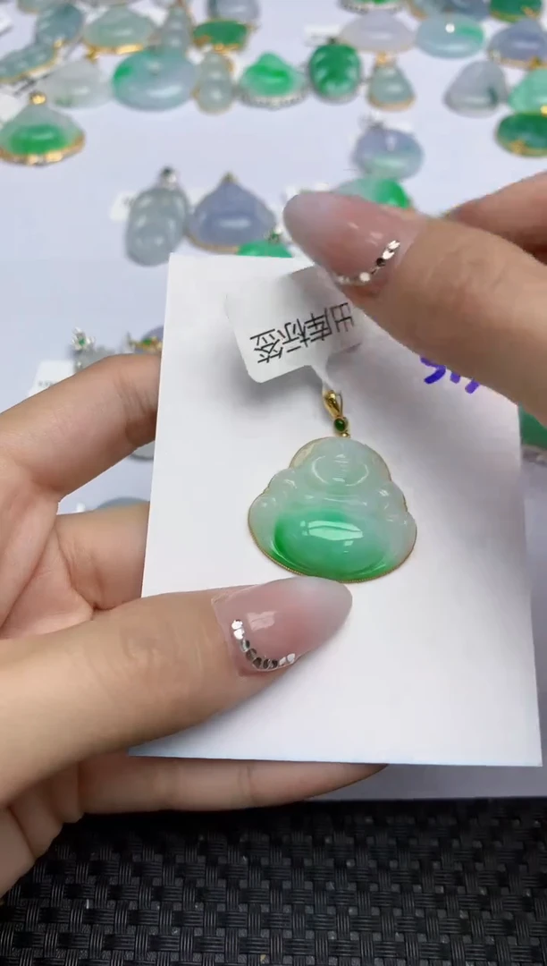 【闪购商品】翡翠颈饰18K金镶嵌天然翡翠A货