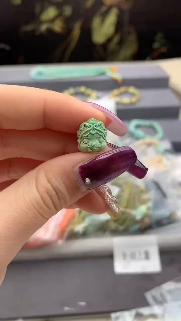 未镶嵌绿松石雕刻(打孔）A106