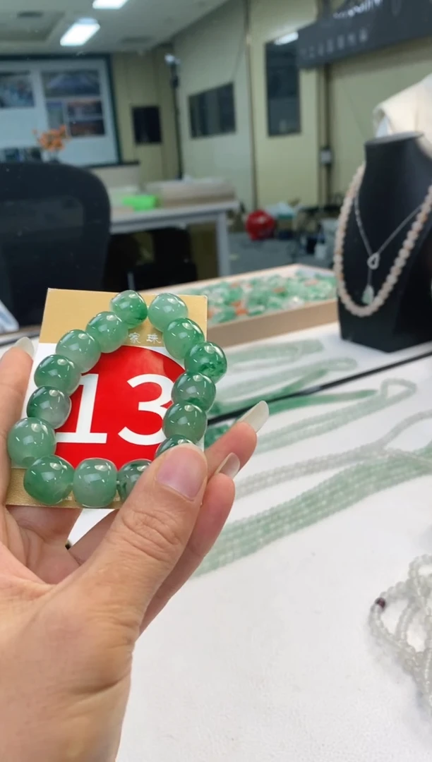 未镶嵌手串石英质玉绒路路通+13