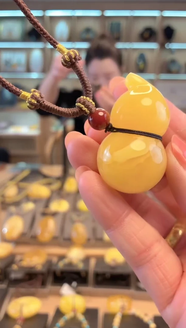 蜜蜡颈饰未镶嵌天然蜜蜡葫芦