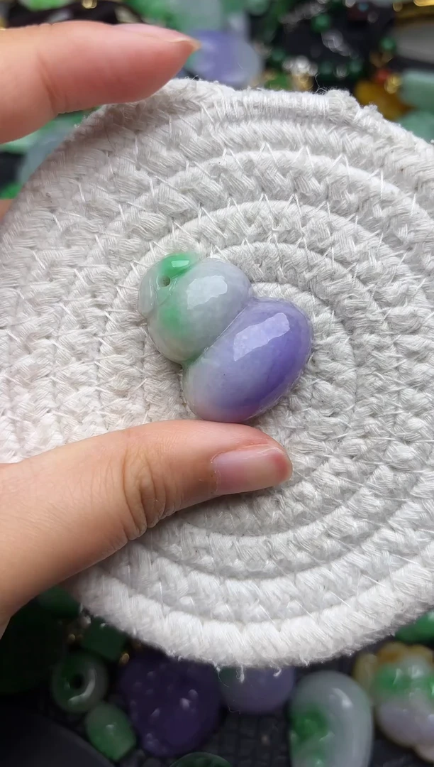 颈饰未镶嵌翡翠缅甸翡翠吊坠