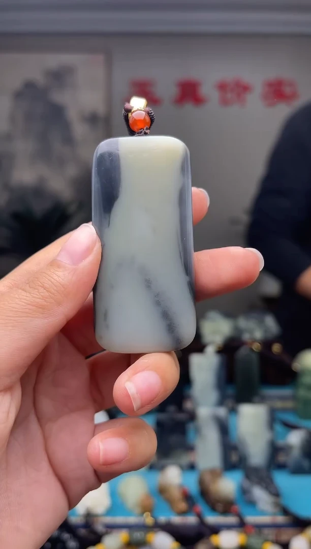 未镶嵌和田玉挂件1