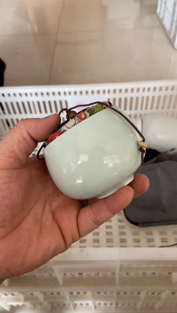 无运费险有瑕疵的摄影的产品有使用过的痕迹有点脏介意勿拍