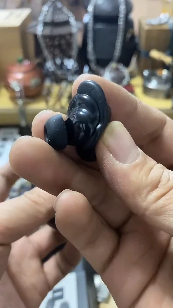 瓷片闪购商品  如图所示