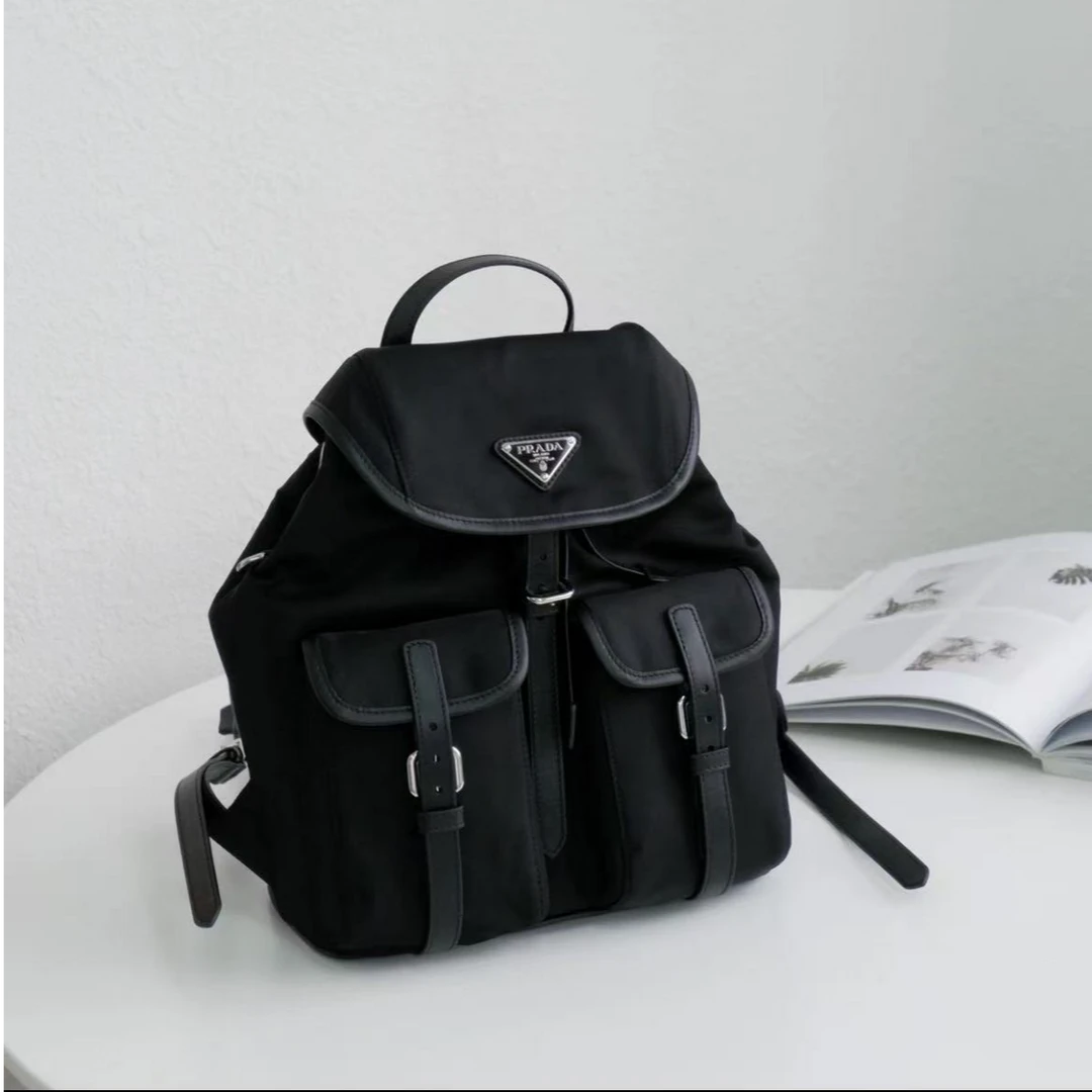 95新 Prada/普拉达 GGS降落伞25双肩包书包黑银尼龙55324060