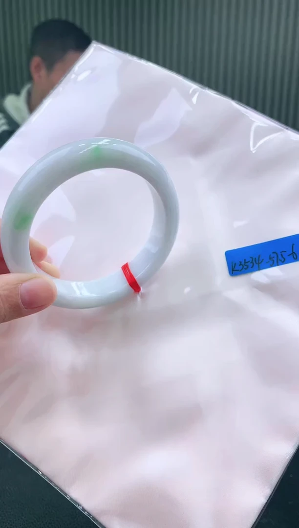 未镶嵌手镯翡翠111