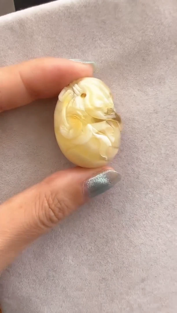 【闪购商品】琥珀裸石未镶嵌10217168-吊坠