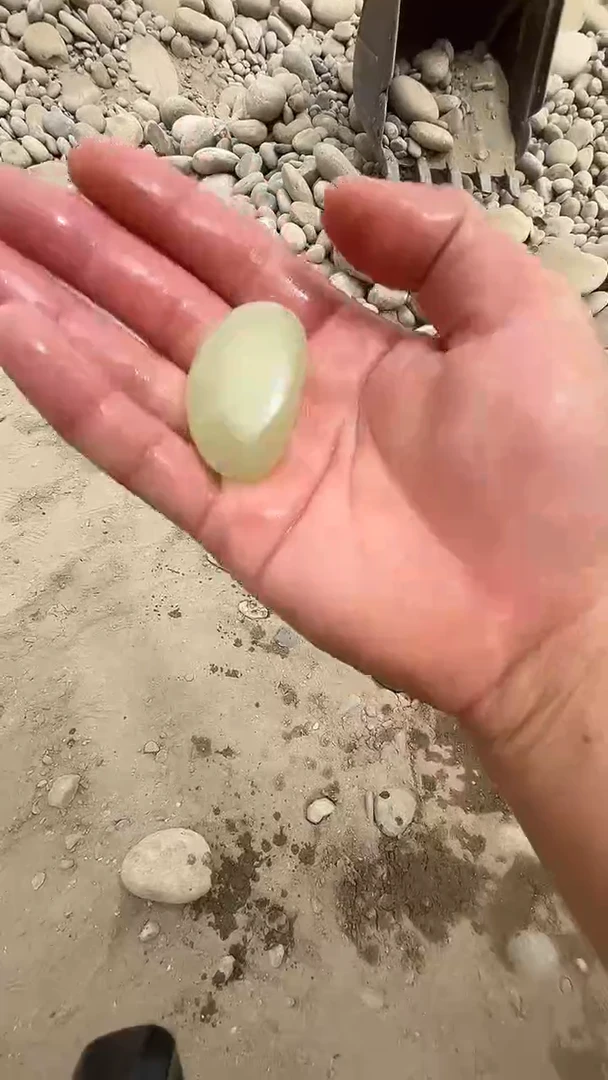 颈饰未镶嵌和田玉003