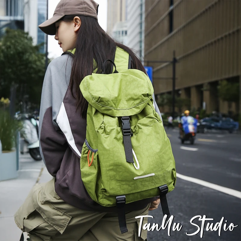 探屿短途旅行包男女休闲大容量双肩包轻便户外登山背包书包大学生