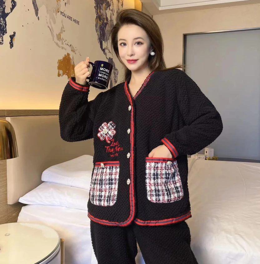2025年秋冬上新爆款时尚锁温高级黑色保暖女士长袖家居服加绒加厚