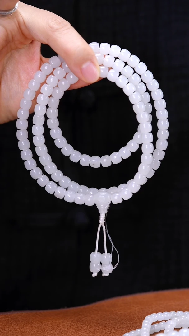 未镶嵌手链和田玉6*7 108