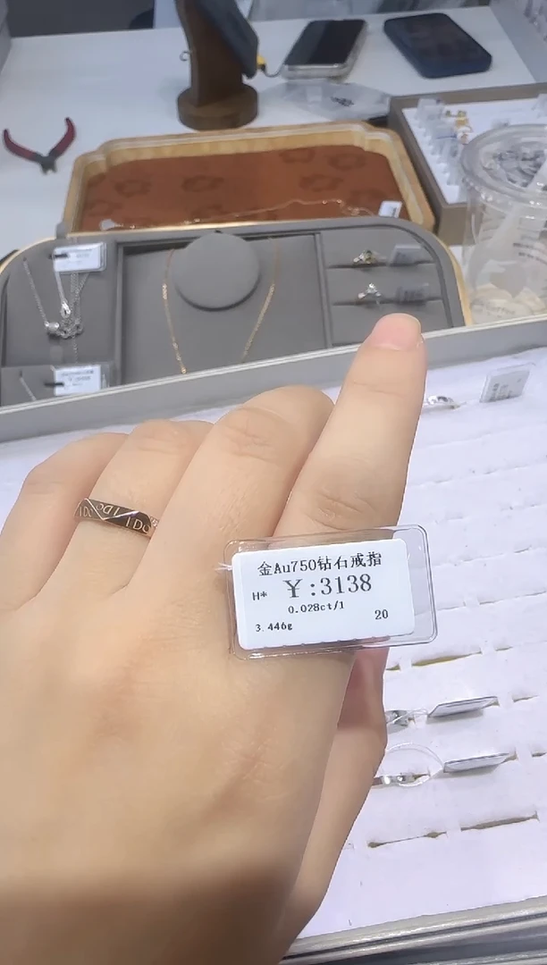 18K金镶嵌戒指/指环钻石走**蓝 18K金戒指2605