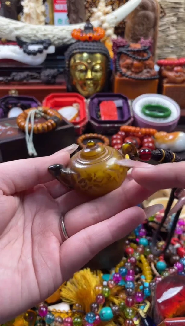 【闪购商品】蜜蜡颈饰未镶嵌老蜜把把壶