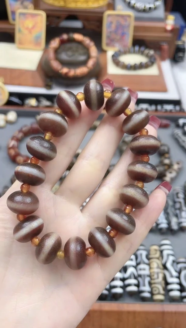 【闪购商品】玛瑙/玉髓手串未镶嵌红肉冻梨手串