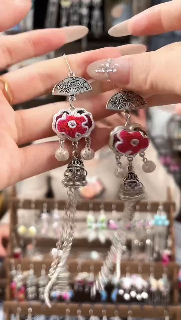 织绣 民族风非遗老绣饰品584