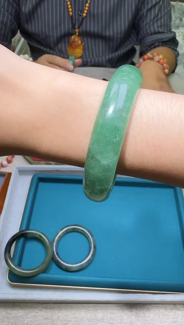 手链서****8多样性发一件 483