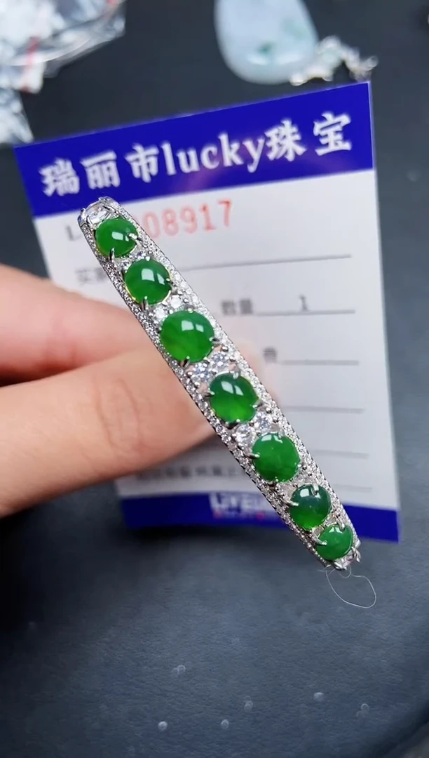 【闪购商品】翡翠颈饰银S925镶嵌8917