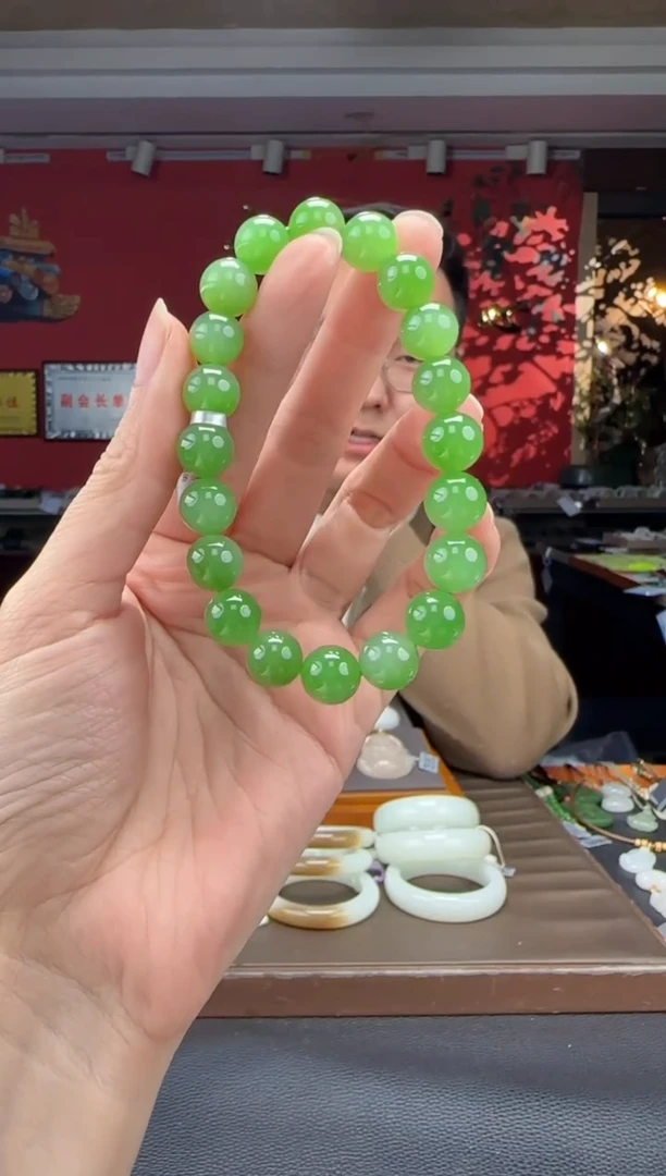 未镶嵌手链和田玉碧玉苹果绿单圈手串
