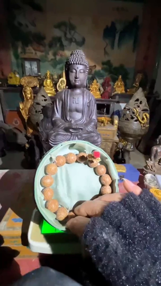 【闪购商品】滴血莲花菩提手串1