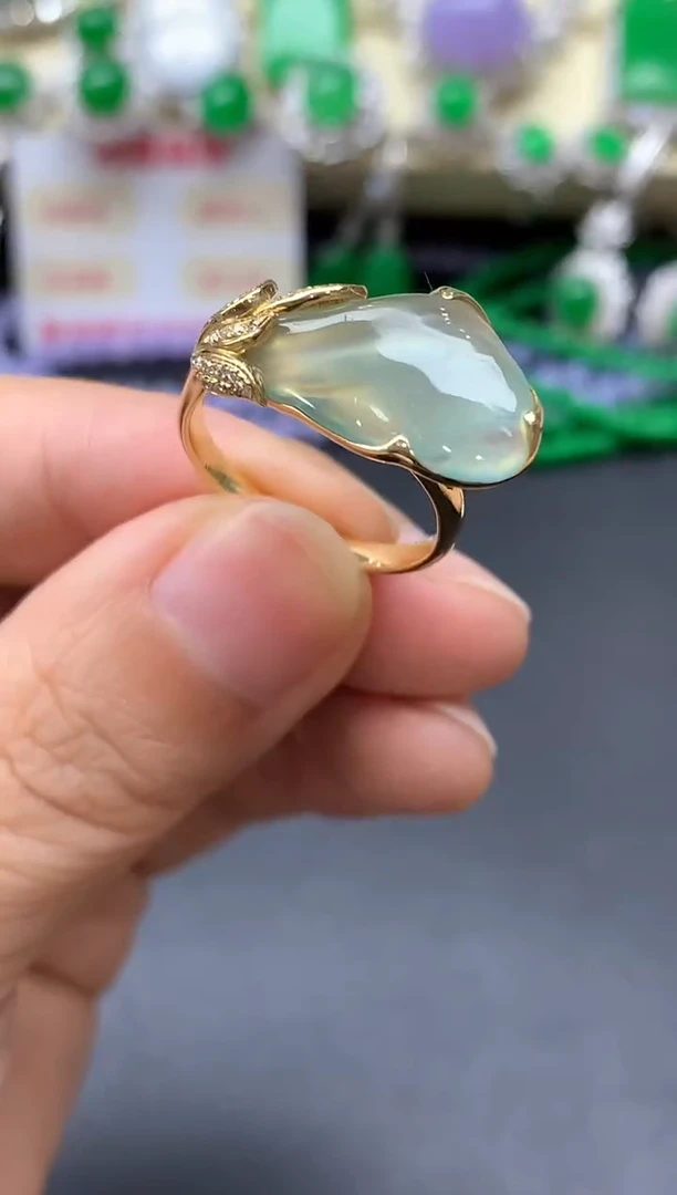 18K金镶嵌戒指翡翠542-中国好珍宝