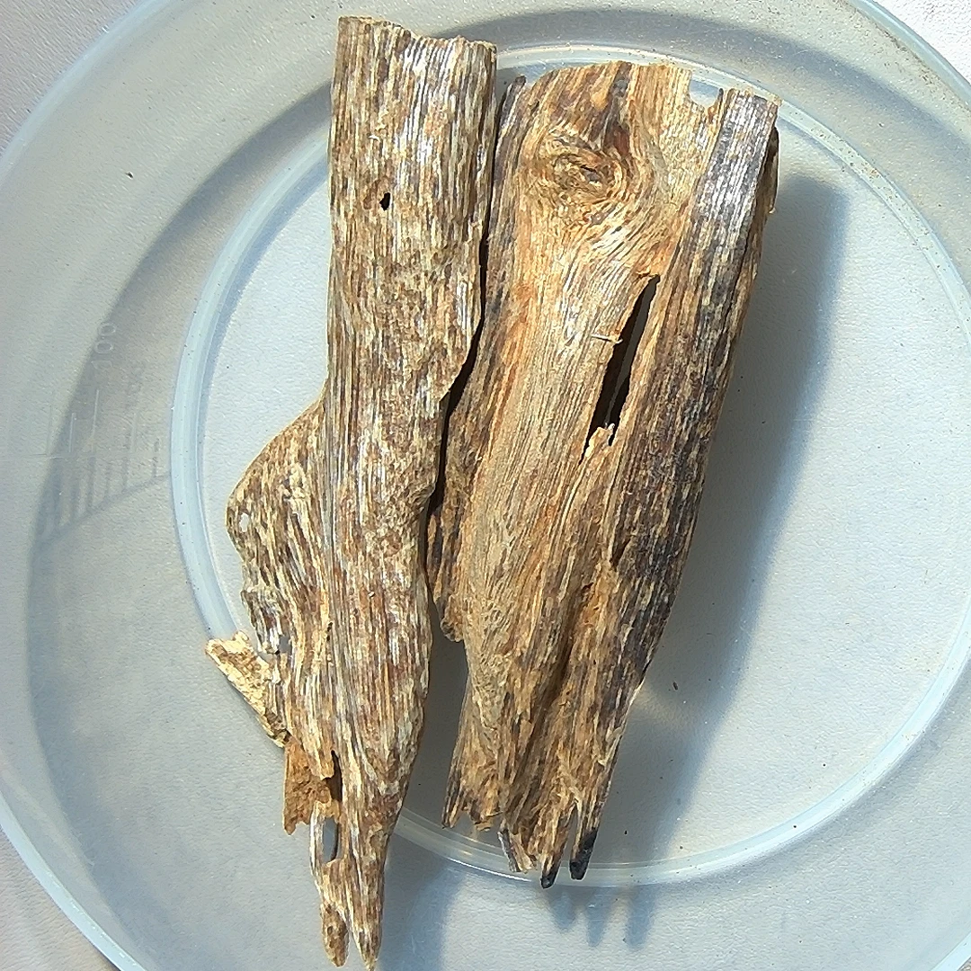 沉香越南芽庄虫漏沉香16克原材料碎料