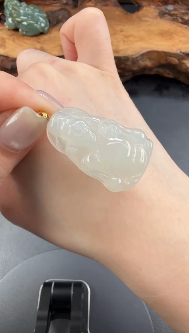 吊坠(不含链)18K金镶嵌翡翠翡翠饰品-98