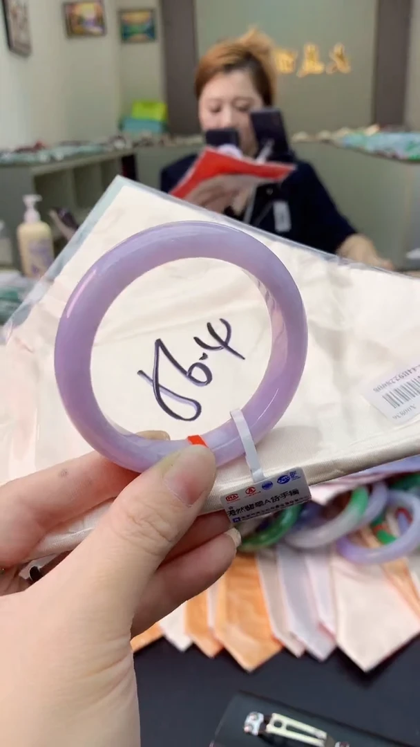 翡翠手镯未镶嵌0834625474