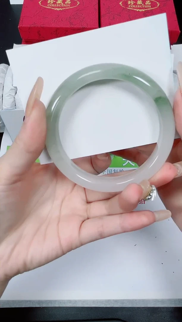 【闪购商品】石英质玉手镯未镶嵌K211-