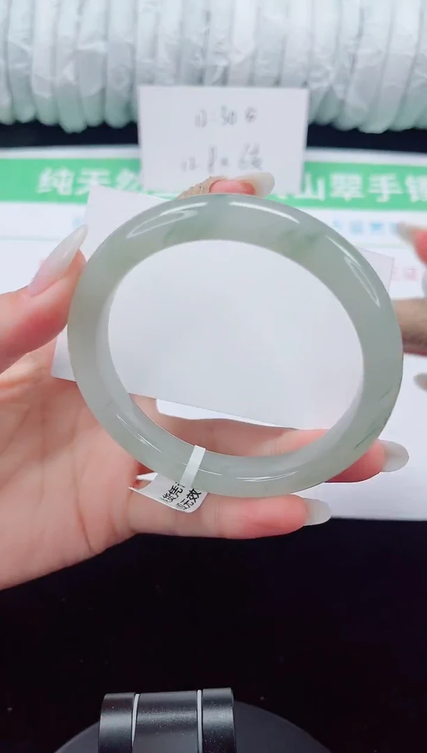 未镶嵌手镯石英质玉175-62/63