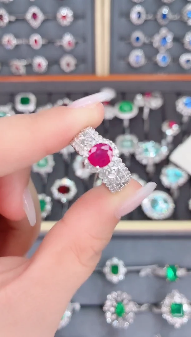 18K戒指18K金镶嵌红宝石-缅甸-1.27ct