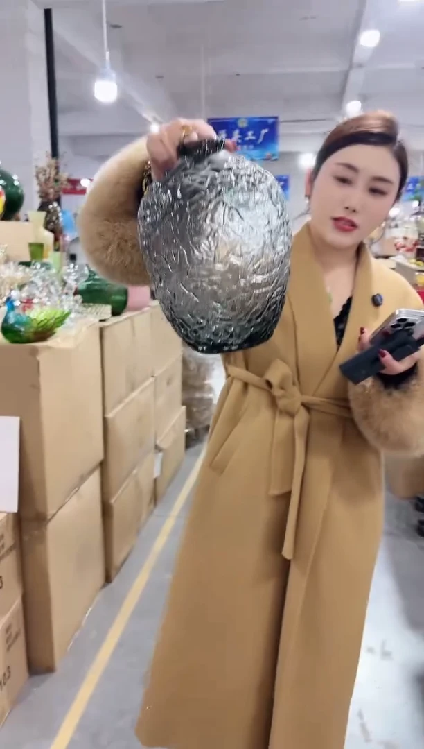 【闪购商品】玻璃私花贸易祁祁-微瑕--8C2PO