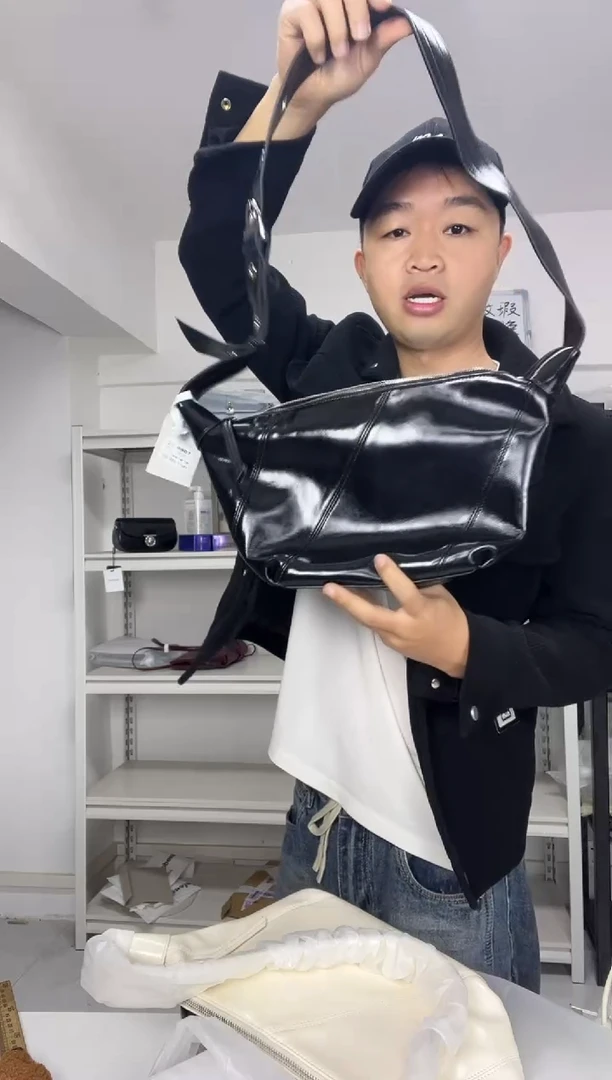 牛皮（革）【尤尤轻奢女包】时尚百搭轻奢款式女包660