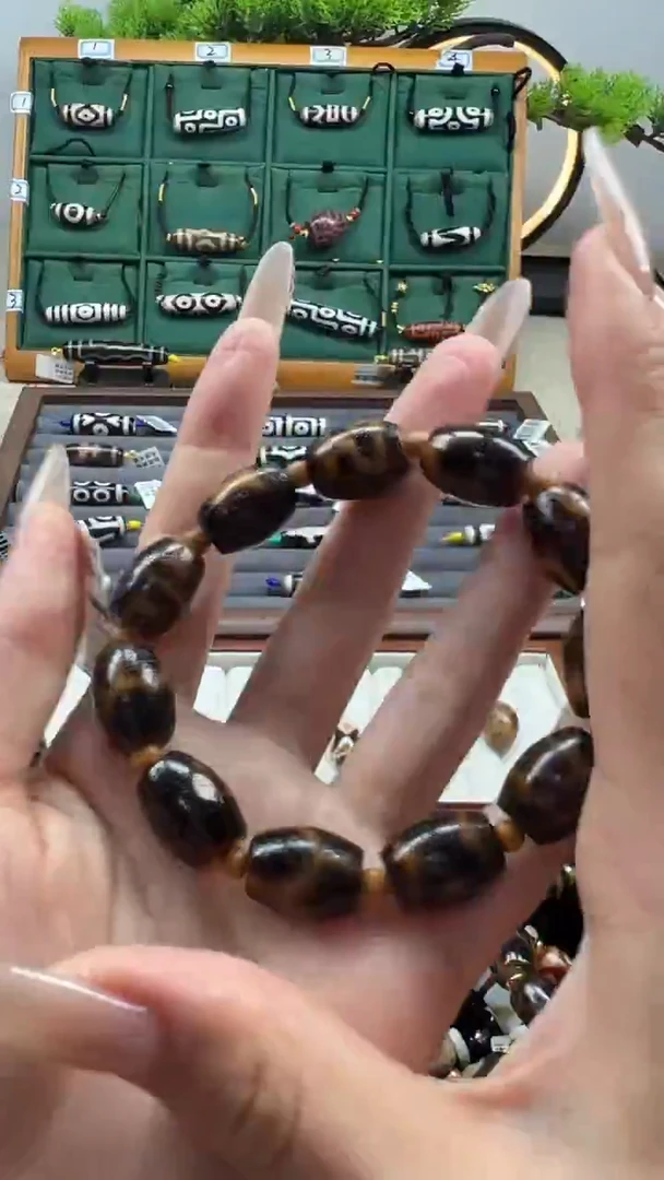 玛瑙/玉髓（覆膜）颈饰合金18（微瑕随机发货）