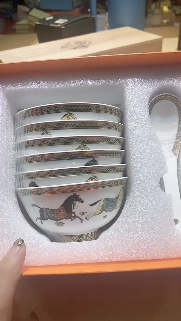 【闪购商品】瓷片锅碗瓢盆一件不剩