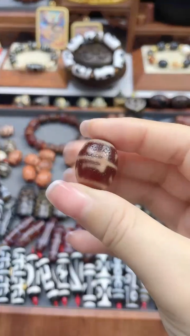 玛瑙/玉髓珠珠未镶嵌金蟾红肉无界达洛