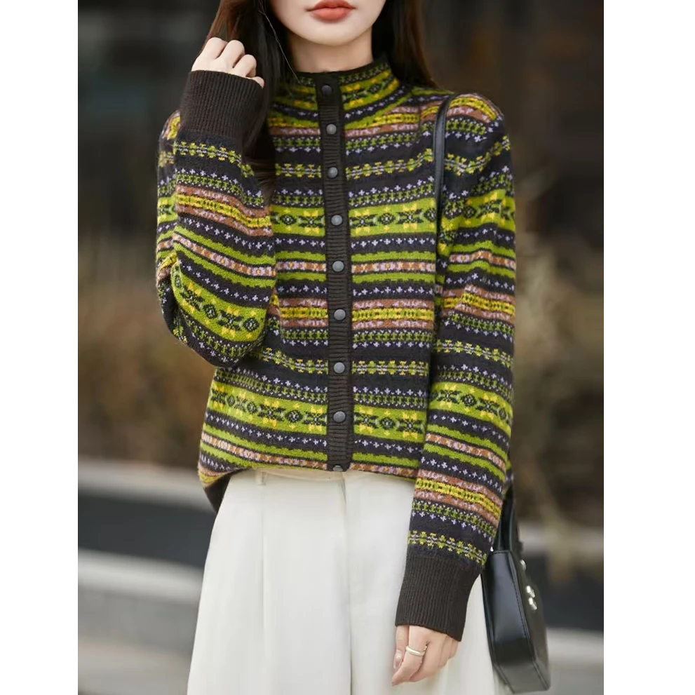 新款浣熊绒费尔岛半高领复古提花秋冬宽松毛衣长袖针织开衫女