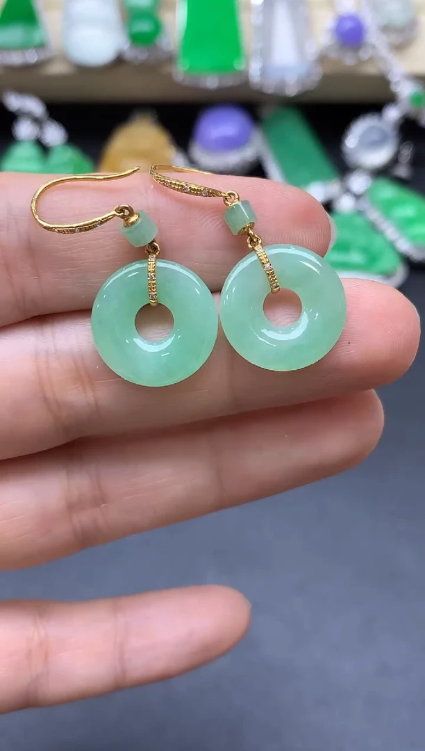 颈饰18K金镶嵌翡翠345-中国好珍宝