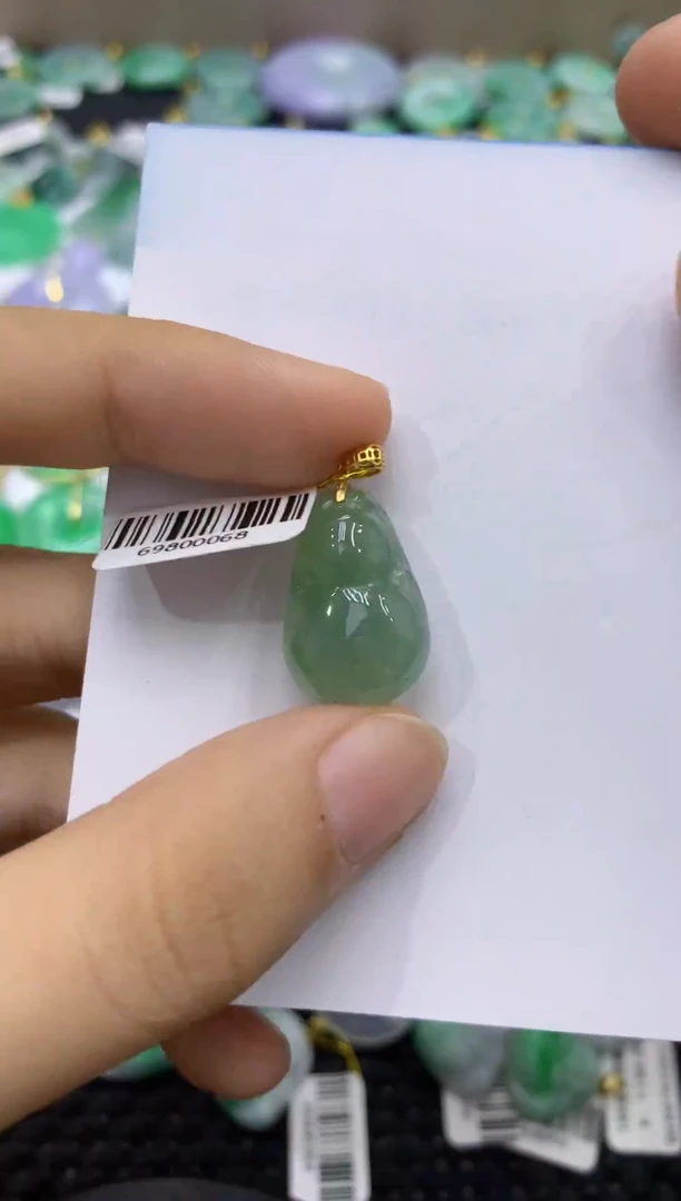 颈饰未镶嵌翡翠天然缅甸翡翠A货