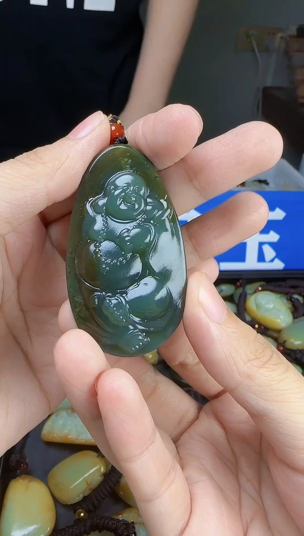 和田玉未镶嵌颈饰1