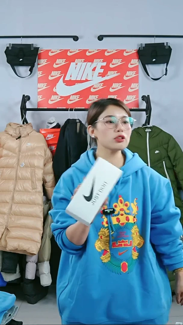 耐克袜子白色 盒装