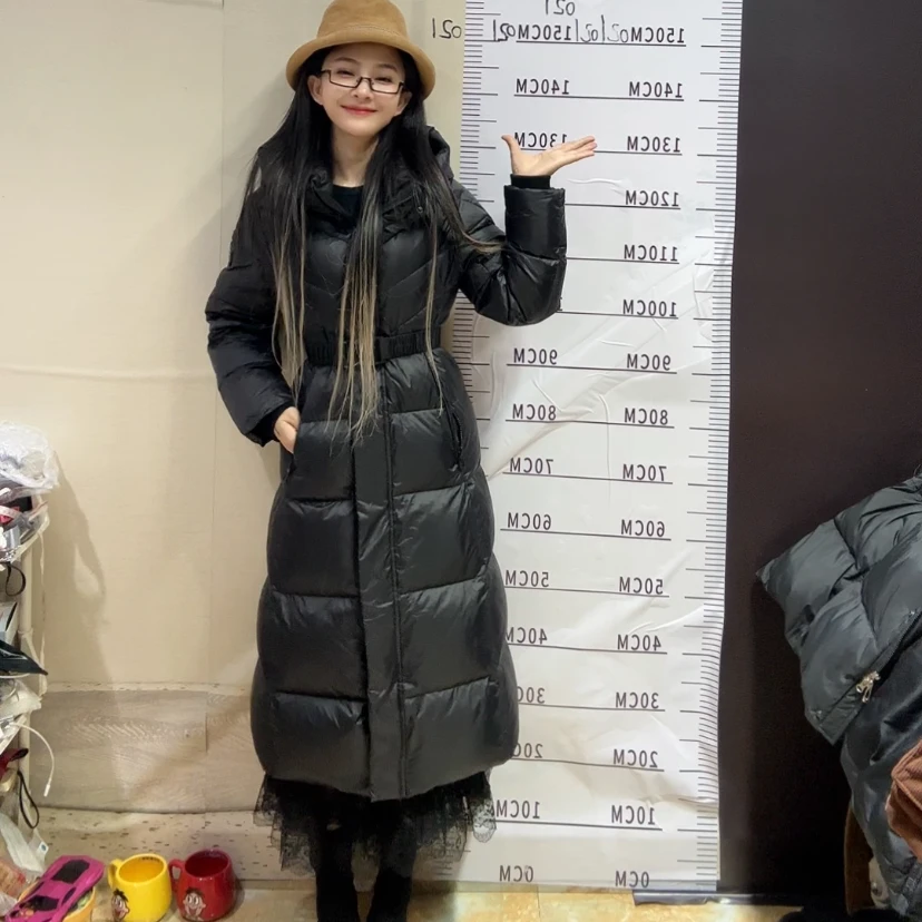 小个子定制2025冬季新款收腰长款带腰带黑色连帽气质羽绒服