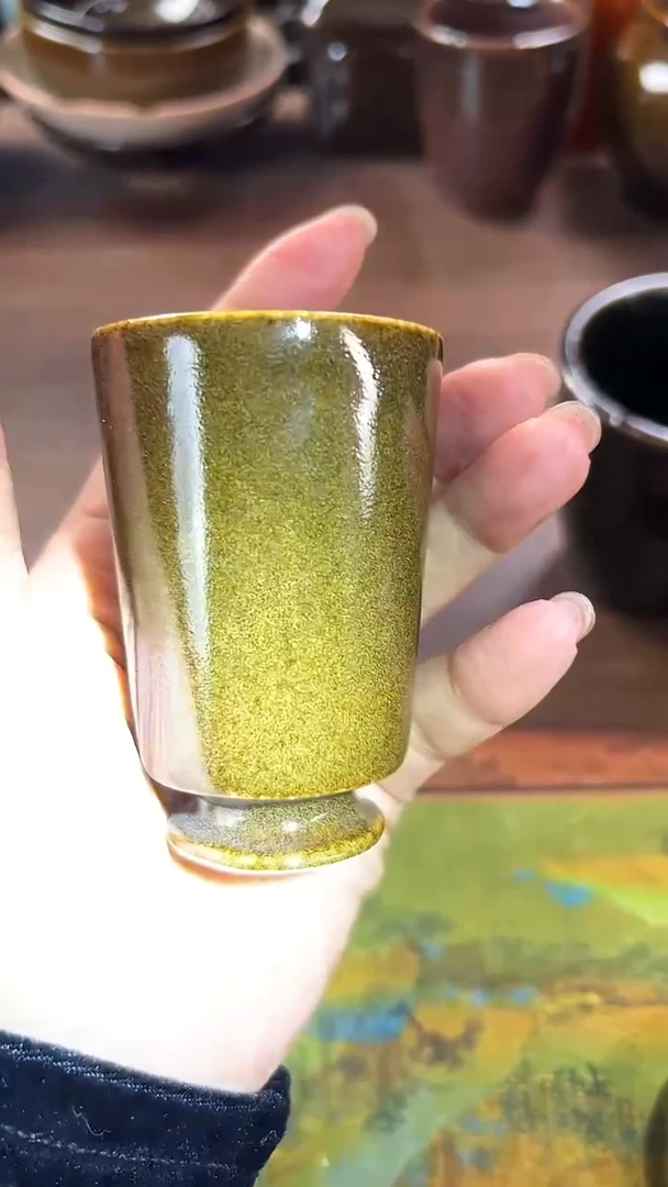 鳝鱼黄色的闻香杯